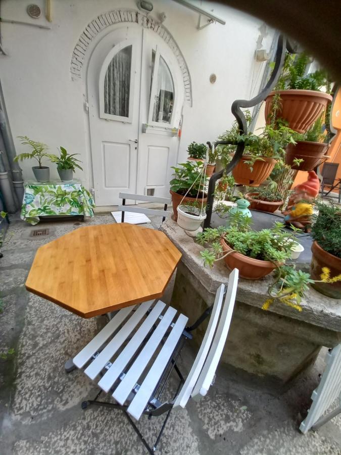 Bunari Studio Apartment Rovinj Eksteriør bilde