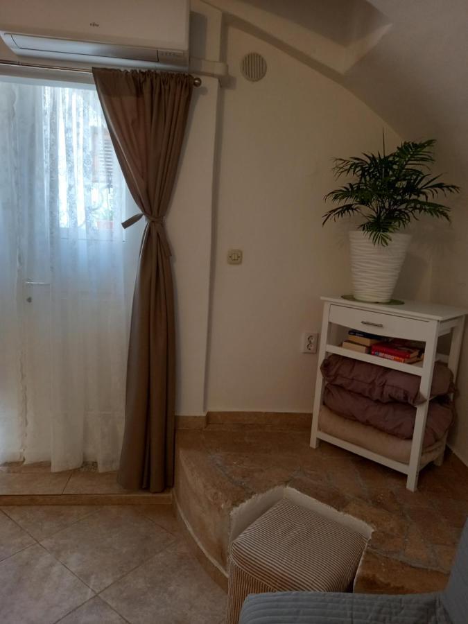 Bunari Studio Apartment Rovinj Eksteriør bilde